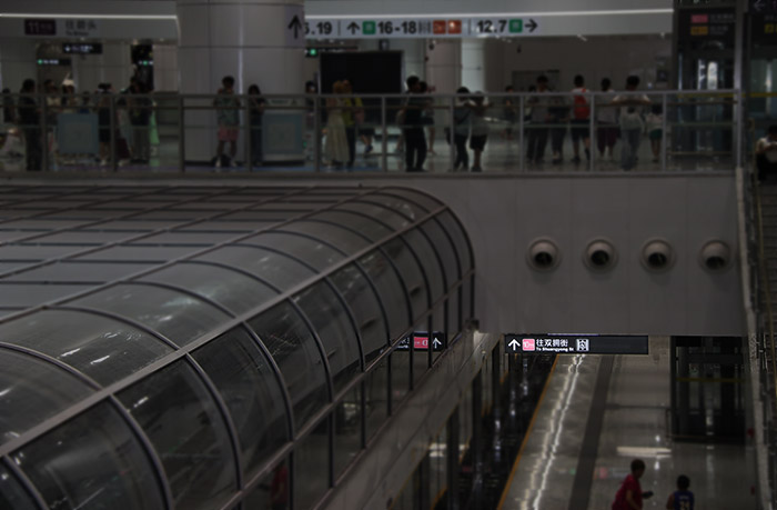 Revolutionizing Shenzhen Metro: Lights Up Line 14 with Cutting-Edge LED Technology——small-pitch screens - Showcase - 6