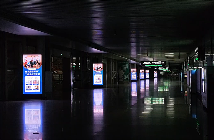 Enhancing Passenger Experience and Brand Promotion with totem led display at Shenzhen North Railway Station - Showcase - 2